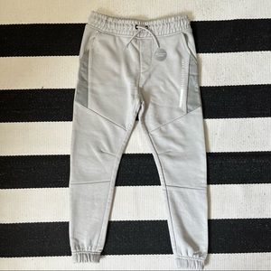 New joggers. Size 7-8 yrs